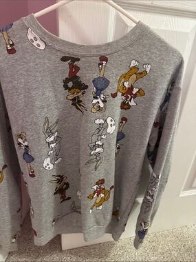 Women’s Gray Cartoon Print Sweatshirt - Casual Pullover